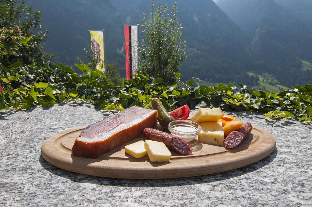 Gasthaus Jaufenblick San Martino In Passiria  Exteriör bild